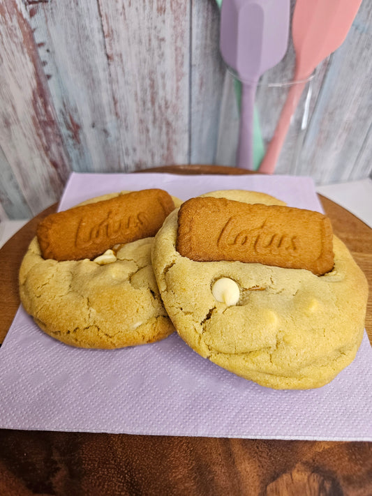 Biscoff stuffed Cookie